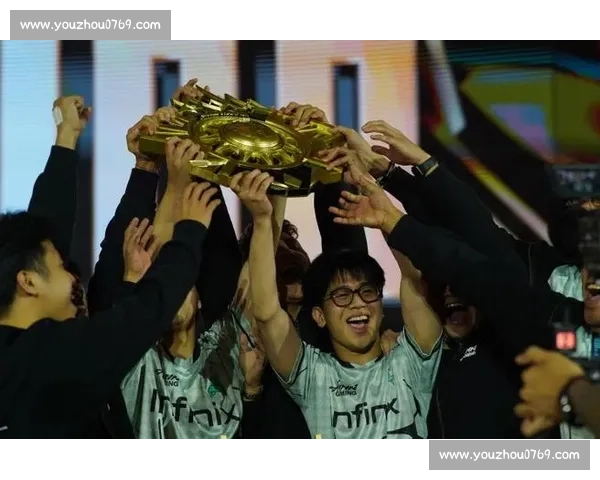 全球总决赛巅峰对决激发电竞激情引领新一轮荣耀之战 全球总决赛巅峰对决激发电竞激情引领新一轮荣耀之战